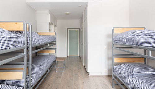 Habitación (Traditional Army Room for Four)