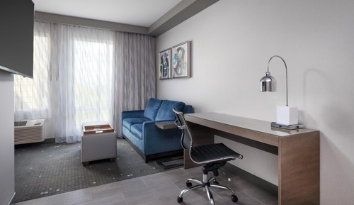 Habitación estándar, 1 cama de matrimonio grande, no fumadores (Shower Only;with Sofabed)