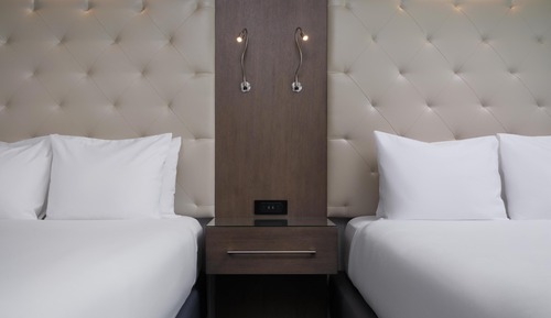 Habitación estándar, 2 camas de matrimonio, no fumadores (Shower Only;with Sofabed)