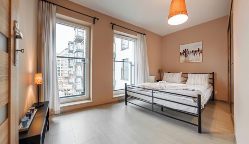 Chmielna 70 Apartament 18