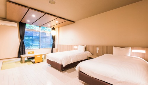 Superior Twin Room - Shared Bathroom - Non-Smoking