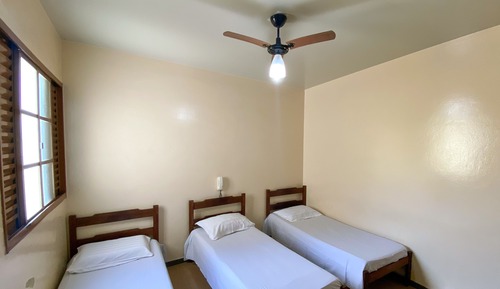 Habitación triple económica