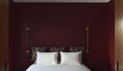 Suite económica, 1 cama de matrimonio grande con sofá cama