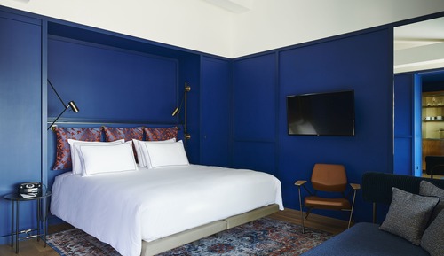 Suite económica, 1 cama de matrimonio grande con sofá cama, terraza