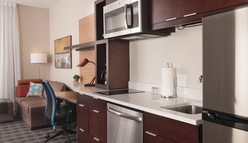 Estudio, 2 camas de matrimonio