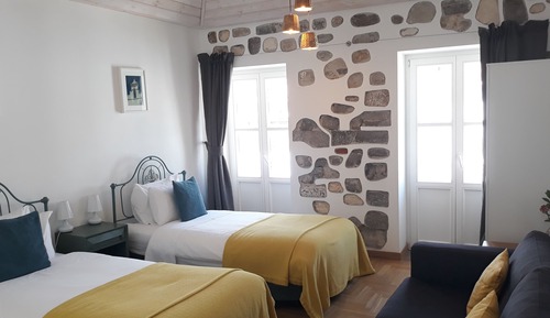 Habitación con 2 camas individuales