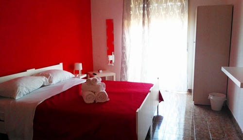Habitación con 1 cama doble o 2 individuales, baño privado (External)