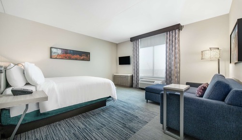 Habitación, 1 cama de matrimonio grande con sofá cama, accesible para personas con discapacidad