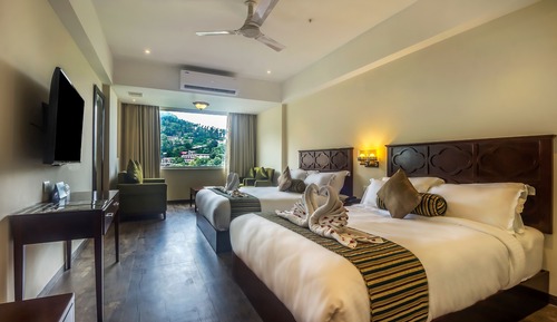 Suite Premier, 2 camas de matrimonio, Aire acondicionado, vistas a la montaña