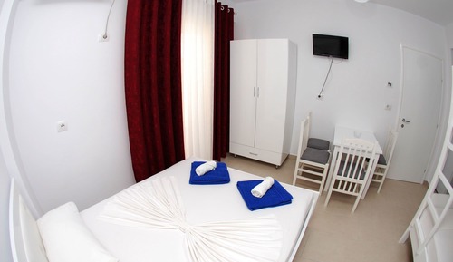 Habitación cuádruple, balcón