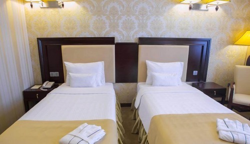 Habitación estándar con 1 cama doble o 2 individuales