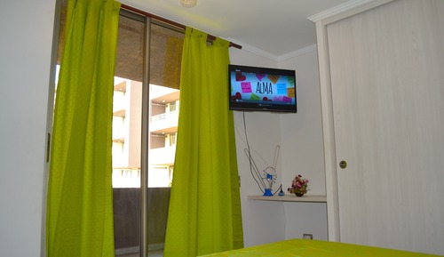 Apartamento exclusivo, 3 habitaciones, baño privado, vistas a la piscina