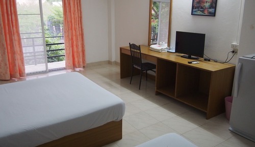 Habitación con 2 camas individuales