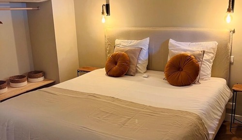 Apartamento, 2 habitaciones, vistas a la colina