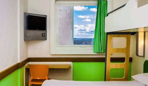 Habitación estándar con 2 camas individuales, 3 camas individuales