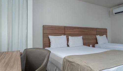 Standard Triplo - 1 Cama Queen e 1 Cama Solteiro