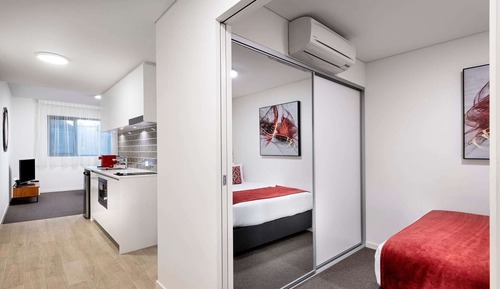 Suite estudio, 1 cama de matrimonio (King Non Smoking Suite)