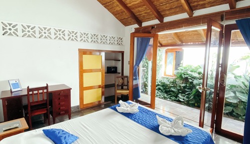 Habitación doble, 1 cama de matrimonio, vistas al jardín