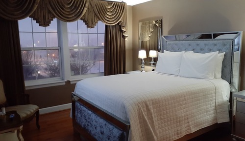 Habitación estándar, 1 cama de matrimonio, baño privado, vistas a la ciudad (Chayil)