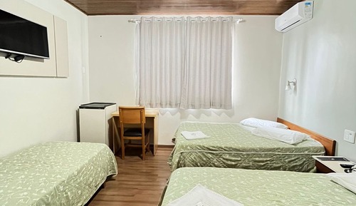 Habitación cuádruple estándar