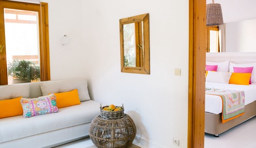 Habitación triple, vistas al mar