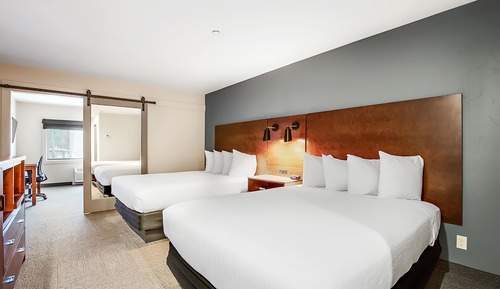 Suite ejecutiva, varias camas