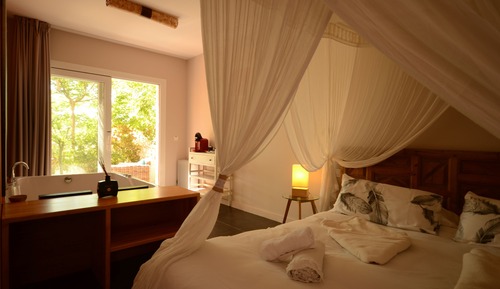 Suite Confort (Earth Jacuzzi)