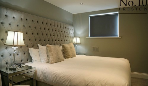 Habitación, 2 habitaciones, cocina (Reflection, bathroom shower and bath)