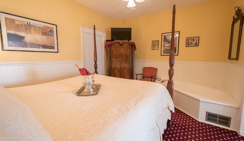 Habitación doble, 1 cama de matrimonio grande, bañera de hidromasaje