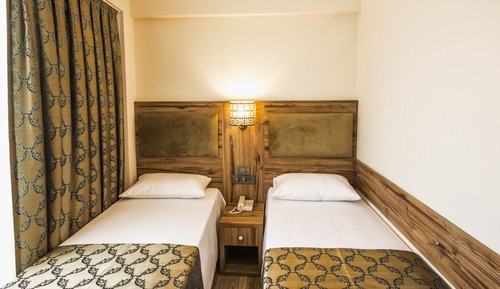 Habitación estándar con 1 cama doble o 2 individuales
