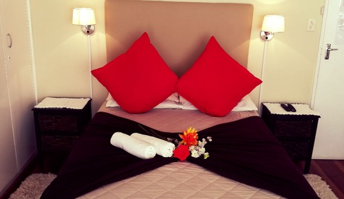 Habitación (En-suite with Bath / shower )