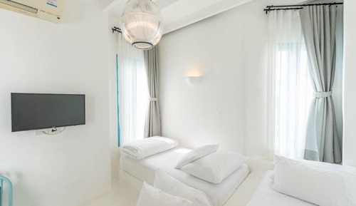 Deluxe Terrace Twin