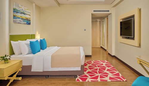 Habitación Premier, 1 cama de matrimonio, vistas al campo de golf (Deluxe)