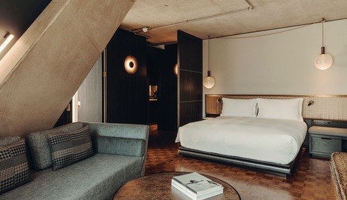 Suite Deluxe, 1 cama de matrimonio grande, balcón, vistas al patio (Hikari Suite)