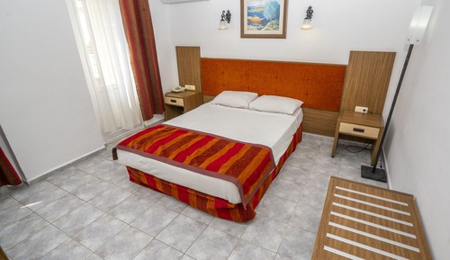 Standard Suite, AIR CONDITIONING WITH EXTRA FEE