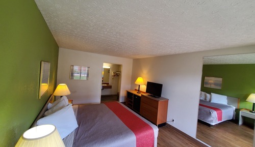 Habitación estándar, 2 camas dobles, fumadores