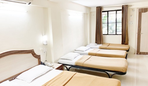 Family Deluxe Non - AC 4 Bedded