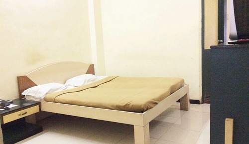 Executive Non - AC  1 Bedded