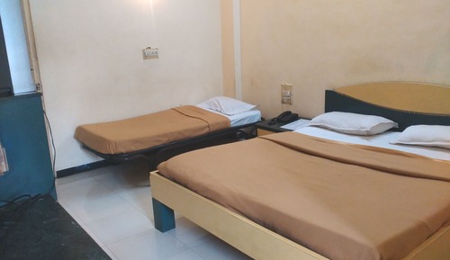 Executive Non - AC 3 Bedded