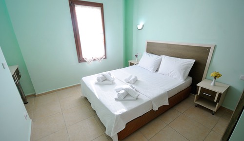 Apartamento económico, vistas parciales al mar