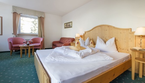 Habitación doble superior, balcón (TIROLO )