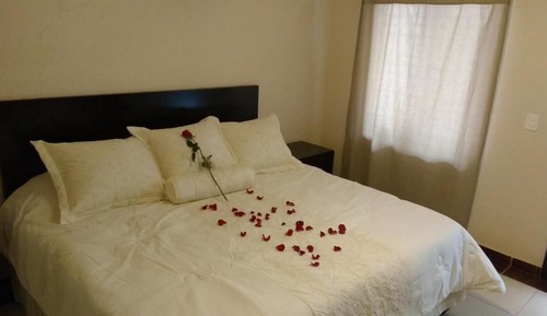 Habitación Deluxe, 1 cama de matrimonio grande, baño privado