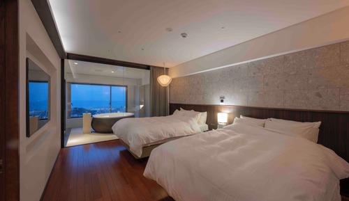 Suite de lujo, 2 camas dobles, no fumadores, vistas a la ciudad