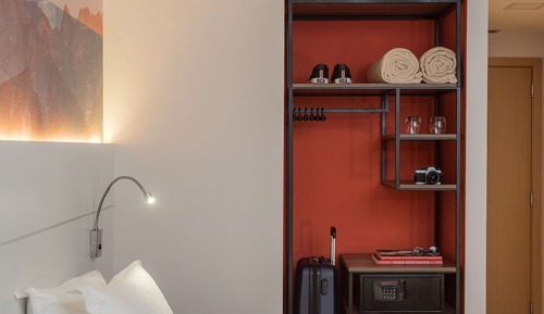 Standard Triplo - 1 Cama Queen e 1 Cama Solteiro