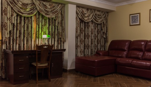 Apartamento ejecutivo, 1 cama de matrimonio grande, terraza, planta ejecutiva