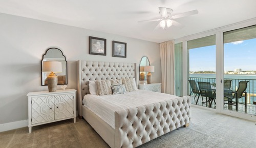 Apartamento exclusivo, 3 habitaciones, balcón, vistas a la bahía