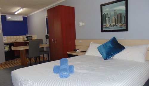 Estudio económico, 1 cama de matrimonio