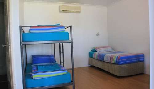 Habitación triple económica