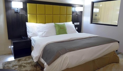 Habitación ejecutiva, 1 cama de matrimonio grande, vistas a la ciudad