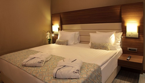 Business Suite with Free Airport Transfer
